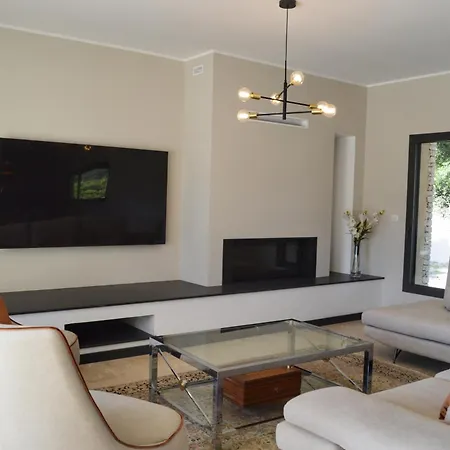 Piscine, 10' De La Plage, Canetto, Villa *