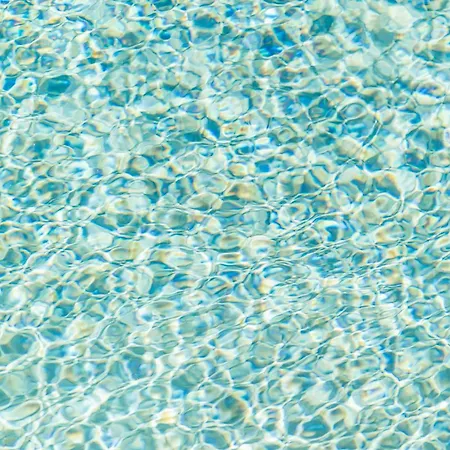 Anna Piscine, 10' De La Plage, Canetto, * Bonifacio (Corsica)