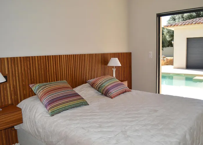 Piscine, 10' De La Plage, Canetto, Villa