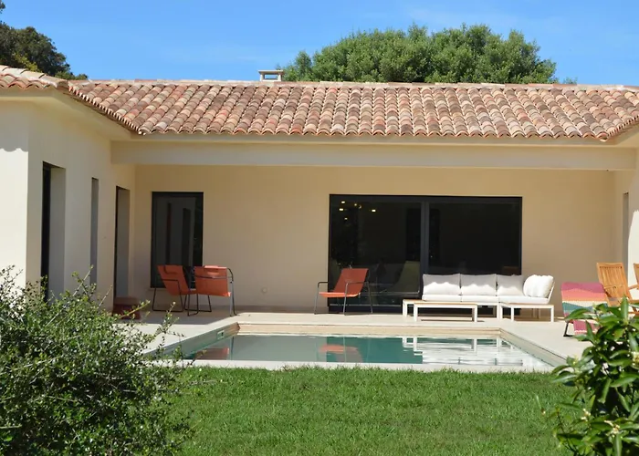 Villa Piscine, 10' De La Plage, Canetto, Bonifacio (Corsica)