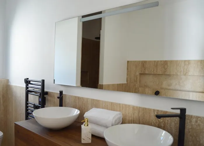 Villa Piscine, 10' De La Plage, Canetto,