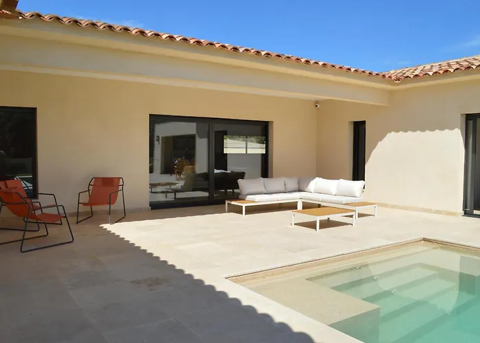 Piscine, 10' De La Plage, Canetto, Bonifacio (Corsica)